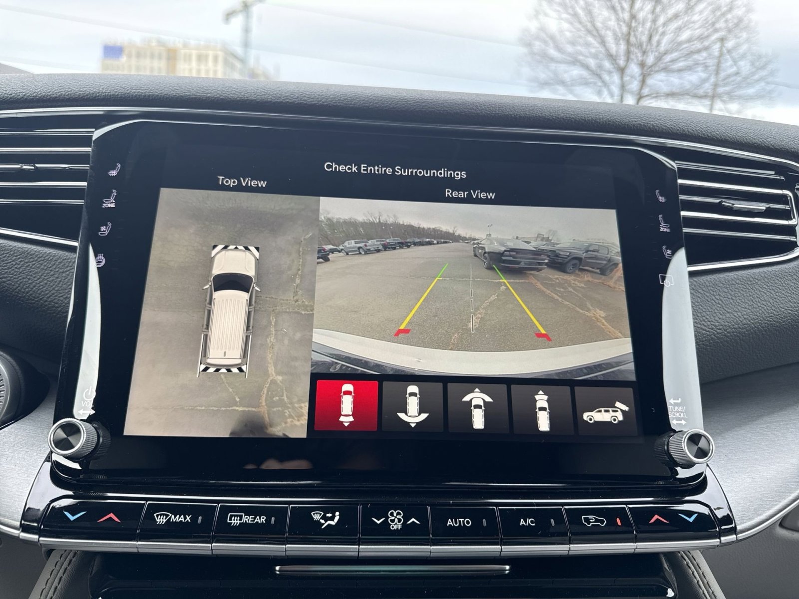 New 2026 Jeep Grand Wagoneer L 4WD w/ Premium Group I image 19