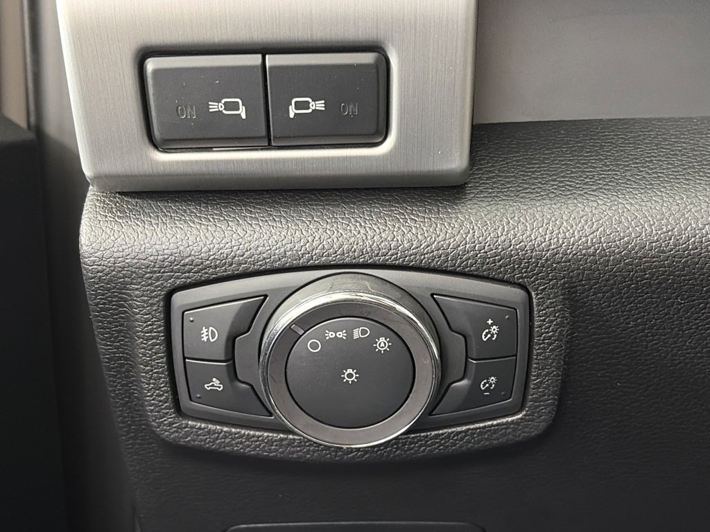 Used 2019 Ford F350 Platinum w/ Platinum Ultimate Package image 25