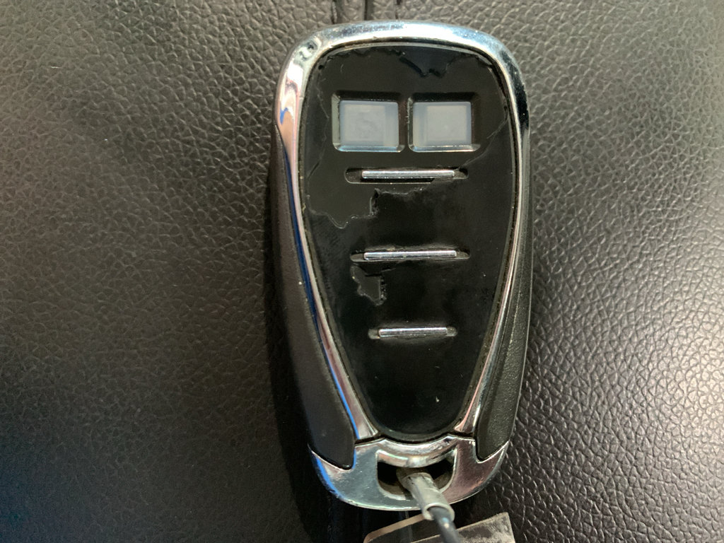 Used 2019 Chevrolet Malibu LT FWD image 28