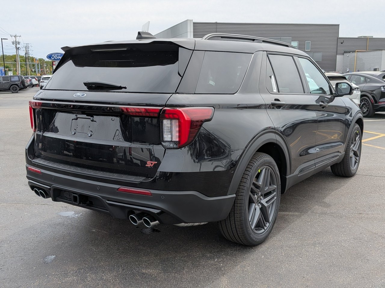 New 2026 Ford Explorer ST w/ Sun And Sound Package AWD/4WD image 4