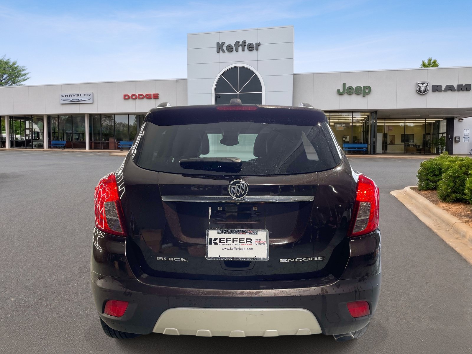 Used 2015 Buick Encore Convenience FWD image 5