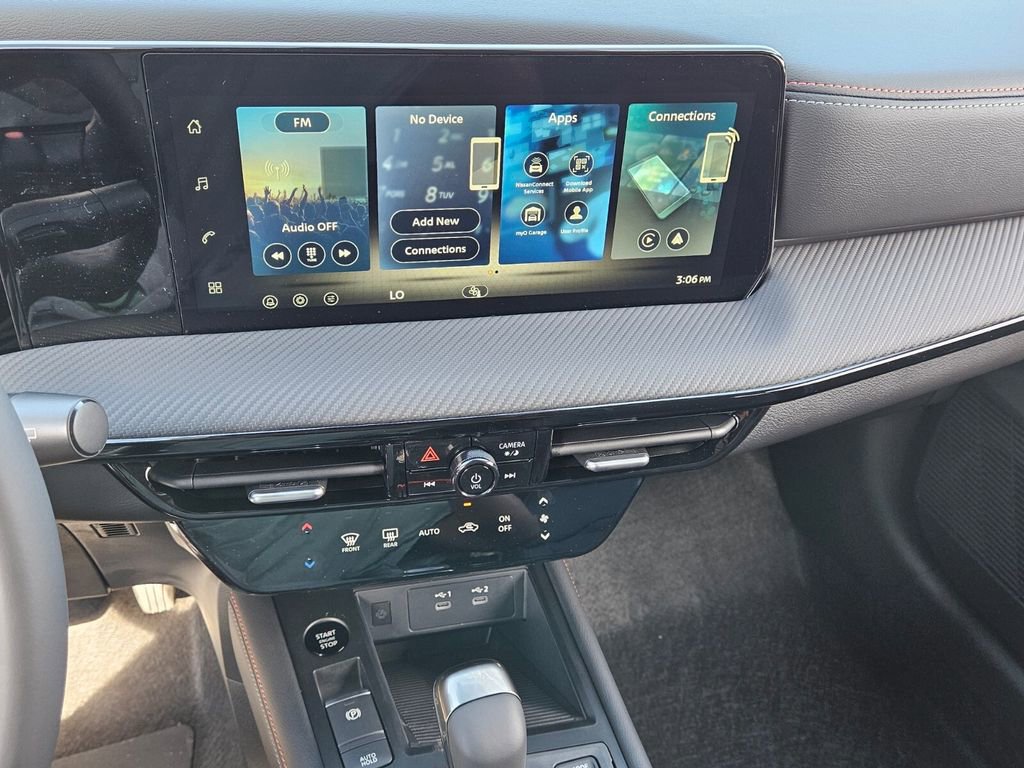 New 2026 Nissan Kicks SR image 20