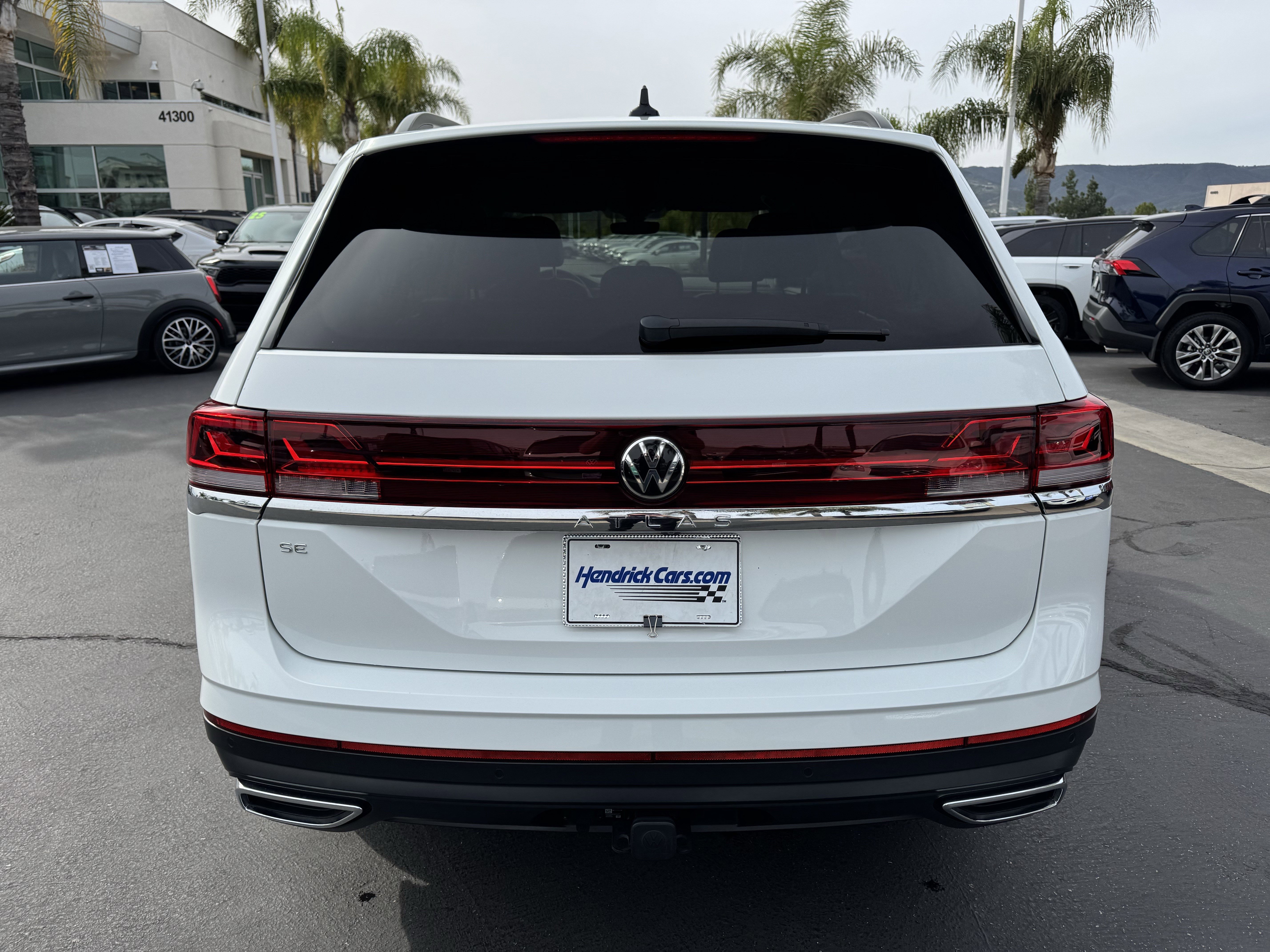 Used 2024 Volkswagen Atlas SE image 9