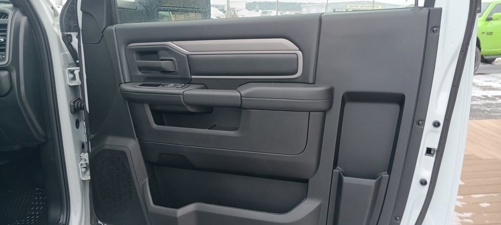 New 2024 RAM 5500 Tradesman image 28