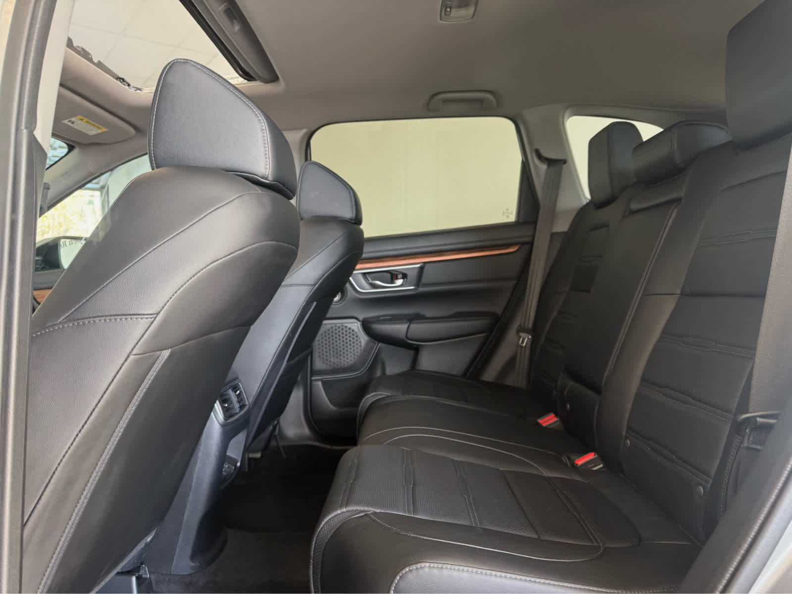 Used 2020 Honda CR-V Touring image 18