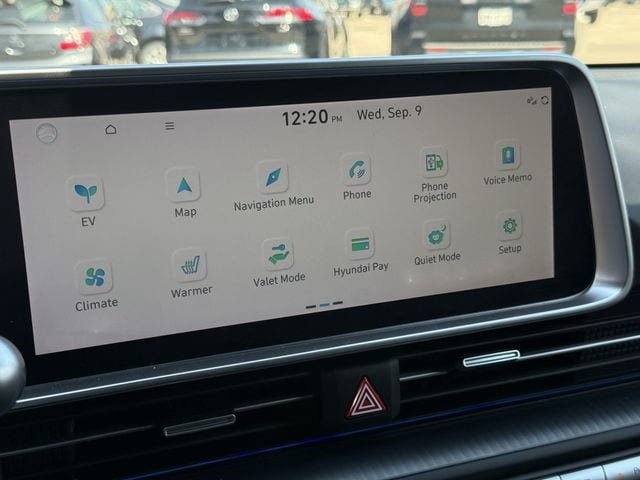 Used 2025 Hyundai Ioniq 6 SEL RWD image 17