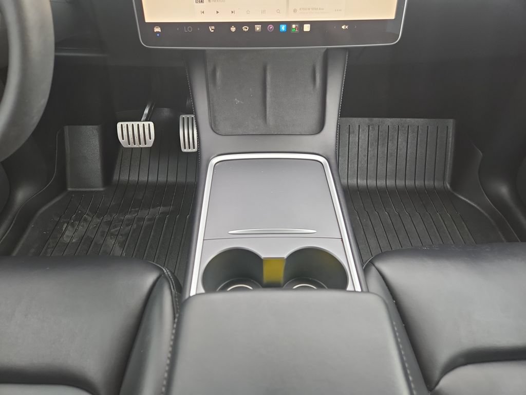 Used 2022 Tesla Model Y Performance AWD/4WD image 12