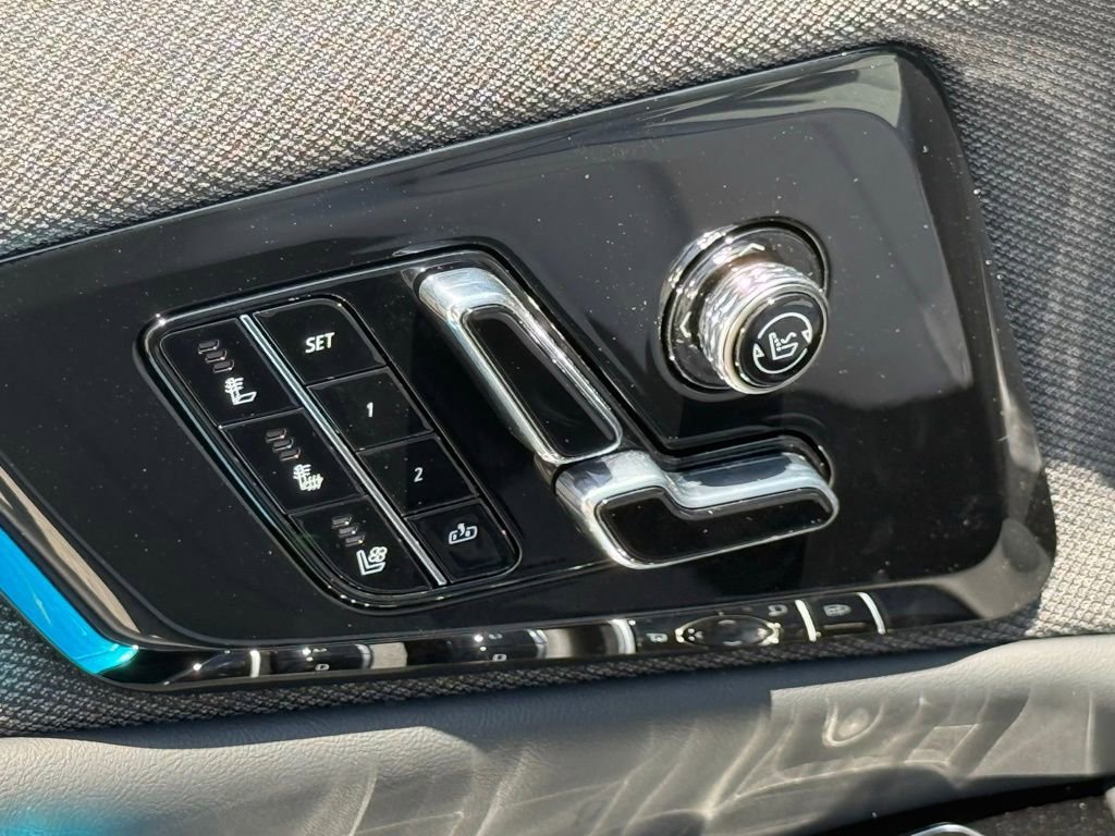 New 2026 Cadillac Optiq V AWD/4WD image 19