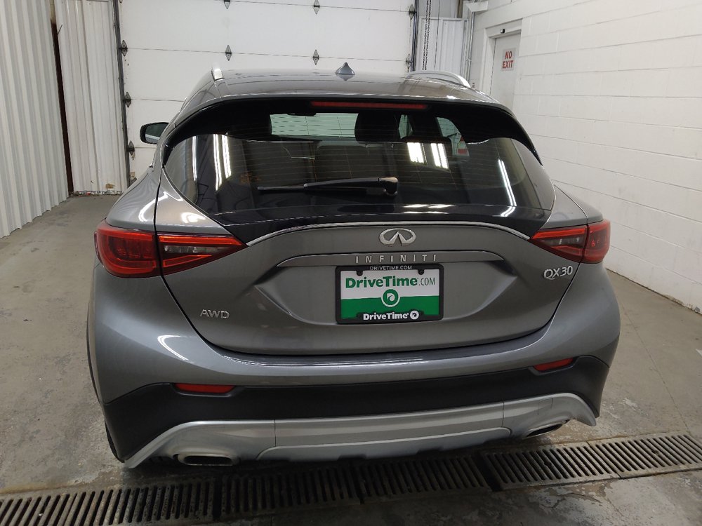 Used 2018 INFINITI QX30 AWD image 6