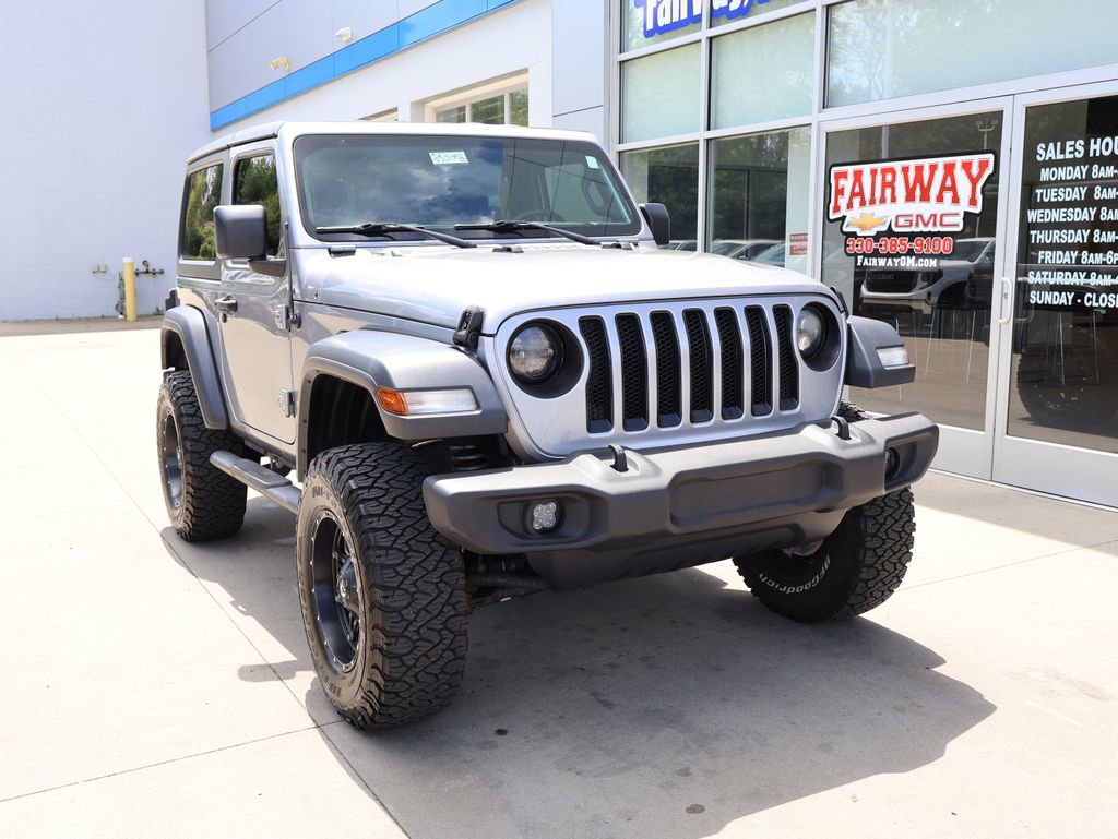 Used 2018 Jeep Wrangler Sport AWD/4WD image 2
