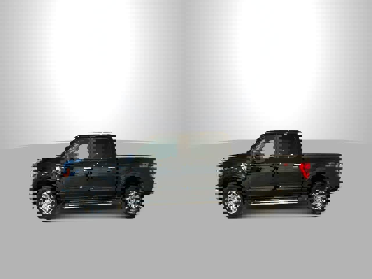 Used 2022 Ford F150 XLT w/ XTR Package image 5