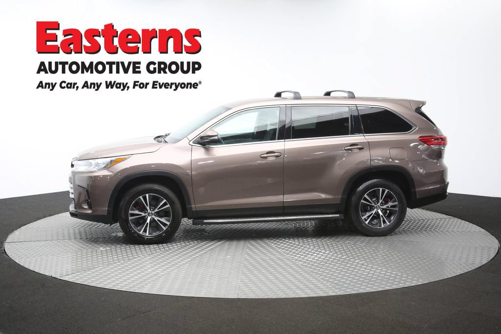 Used 2019 Toyota Highlander LE FWD image 58