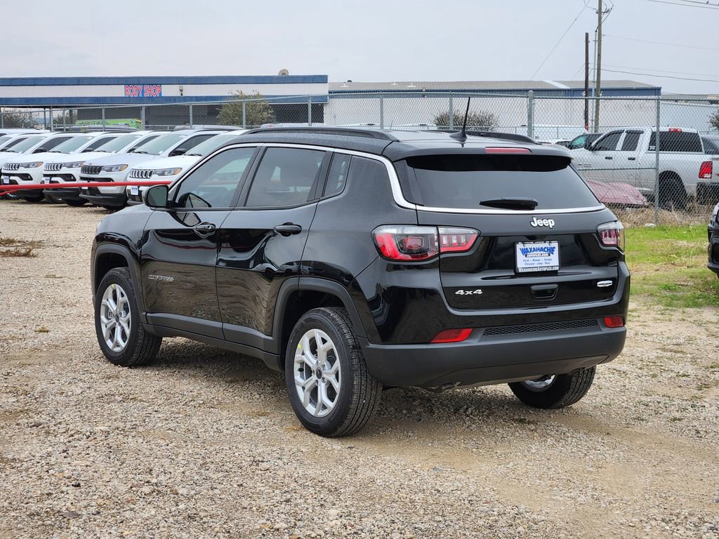 New 2026 Jeep Compass Latitude image 3