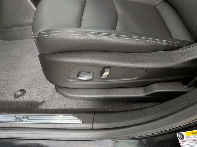 Used 2023 Cadillac XT5 Luxury w/ LPO, Floor Liner Package AWD/4WD image 16