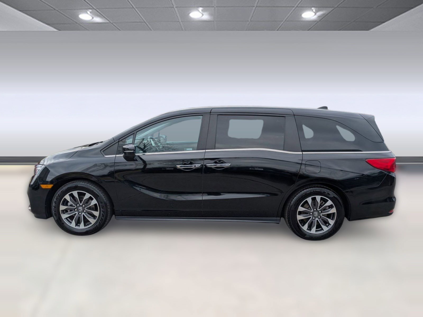 Used 2024 Honda Odyssey EX-L image 2