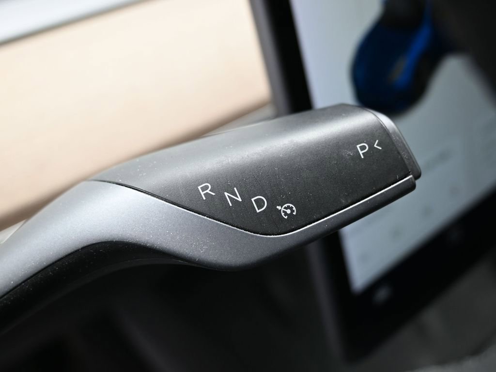 Used 2021 Tesla Model 3 Standard Range Plus image 19