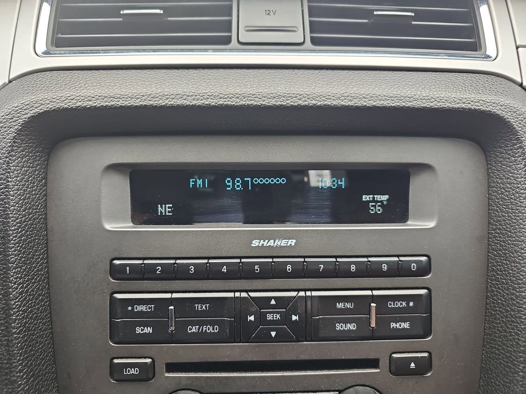 Used 2010 Ford Mustang Convertible image 23