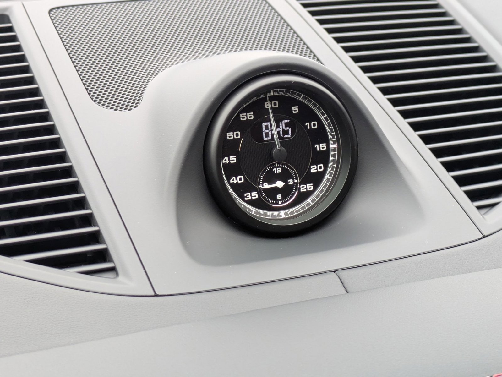 New 2026 Porsche Macan S image 21