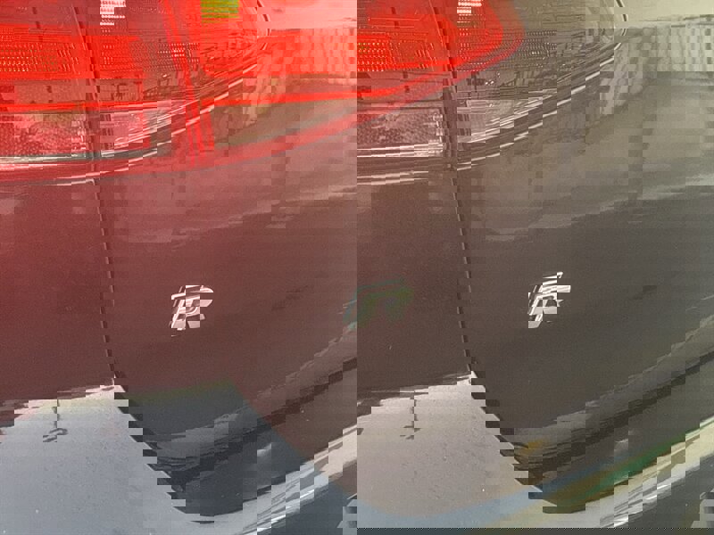 Used 2016 Volkswagen Golf 4-Door image 7