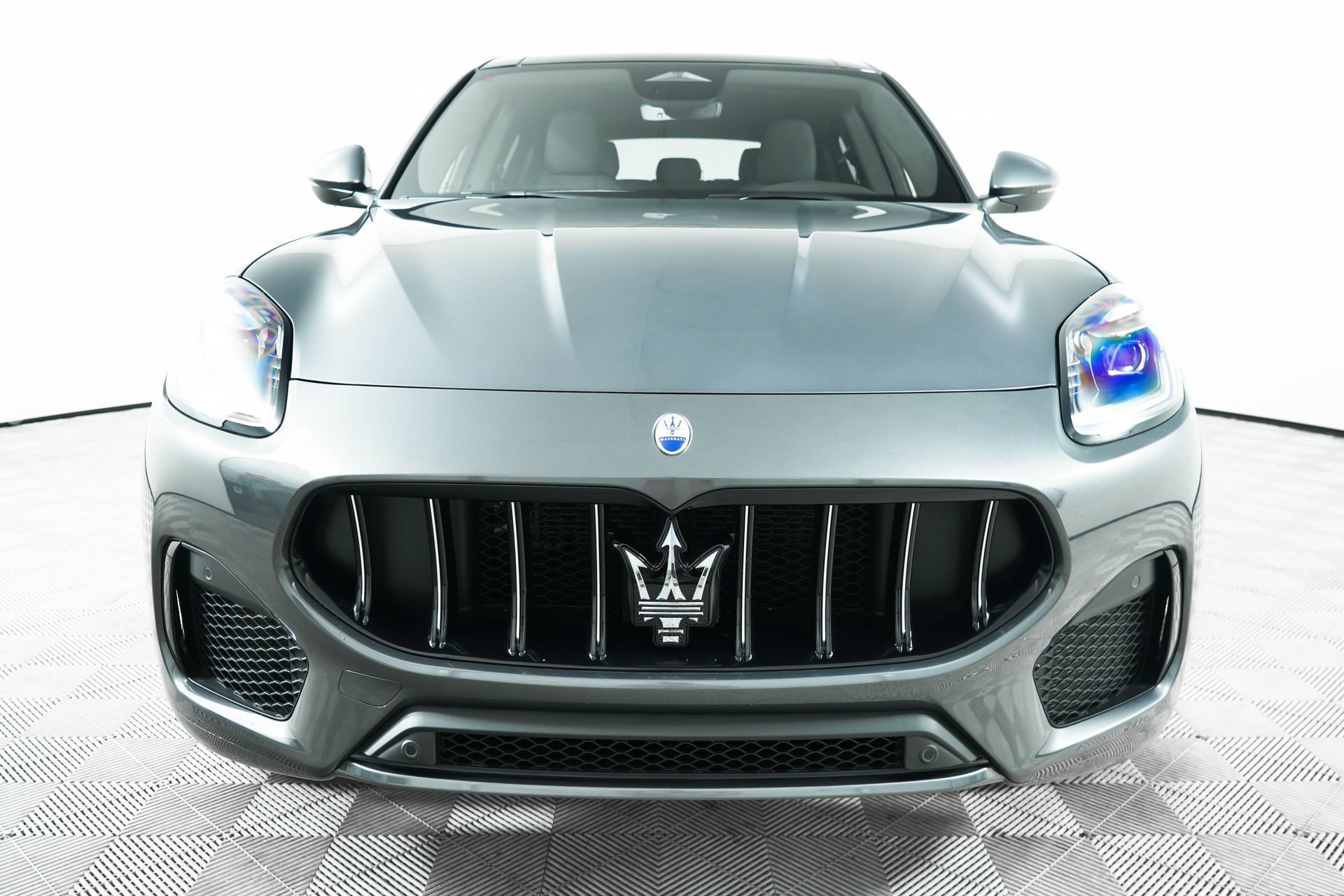 Used 2025 Maserati Grecale GT AWD/4WD image 2