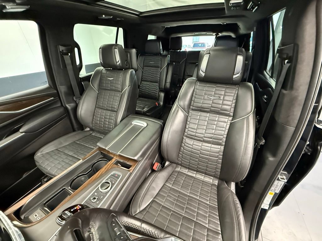 Used 2023 Cadillac Escalade Sport Platinum w/ Heavy-Duty Trailer Package AWD/4WD image 56