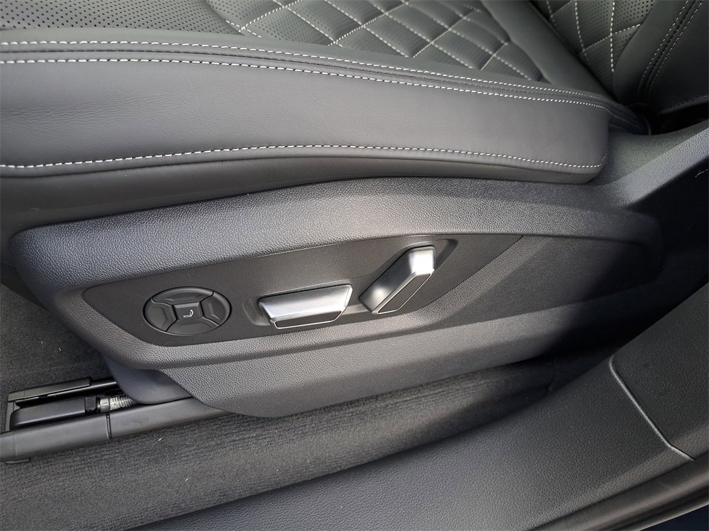 New 2026 Audi SQ7 Prestige image 18