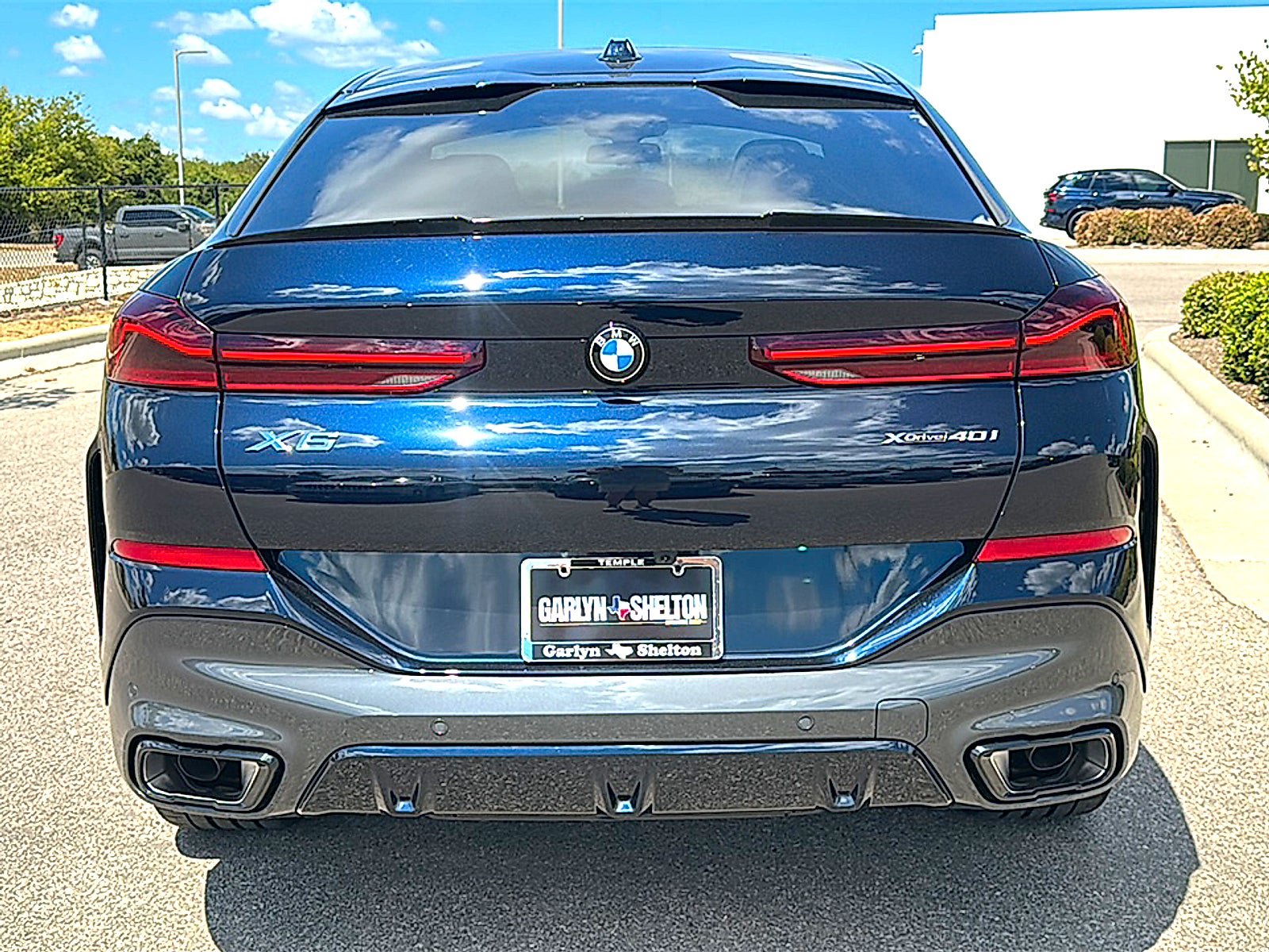 New 2027 BMW X6 xDrive40i w/ Climate Comfort Package AWD/4WD image 7