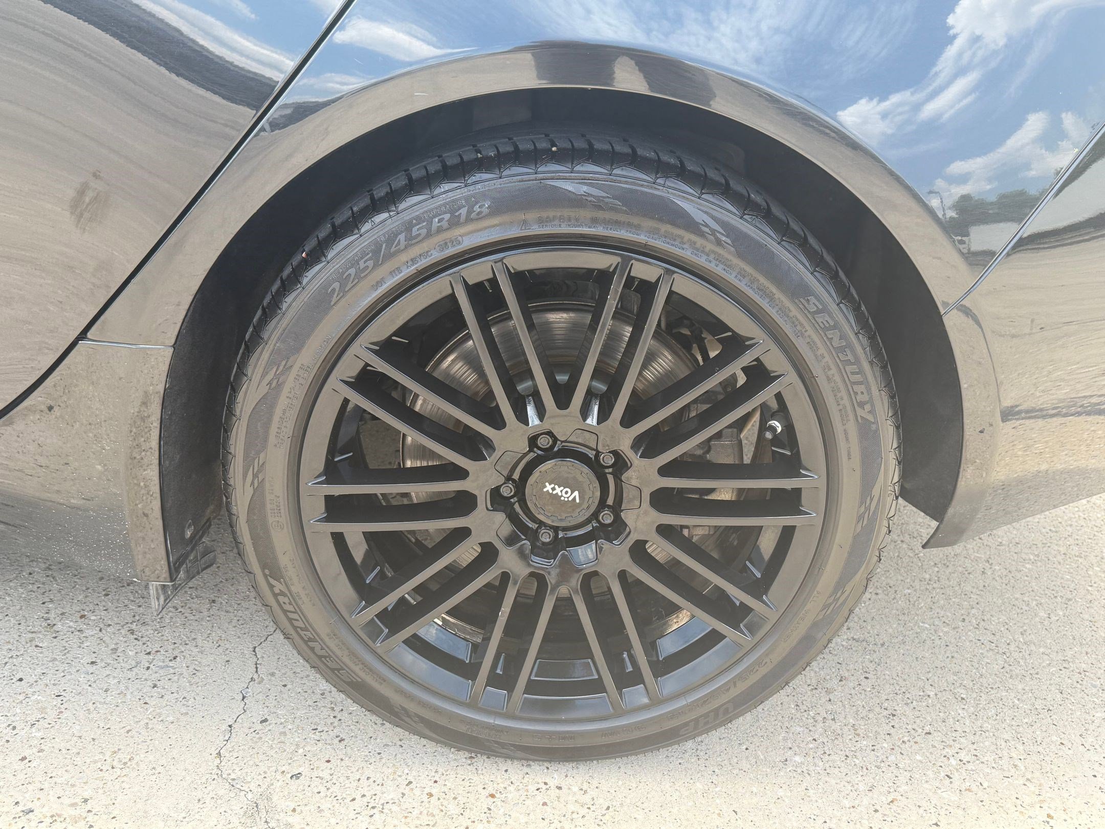 Used 2018 Jaguar XE Premium AWD/4WD image 9