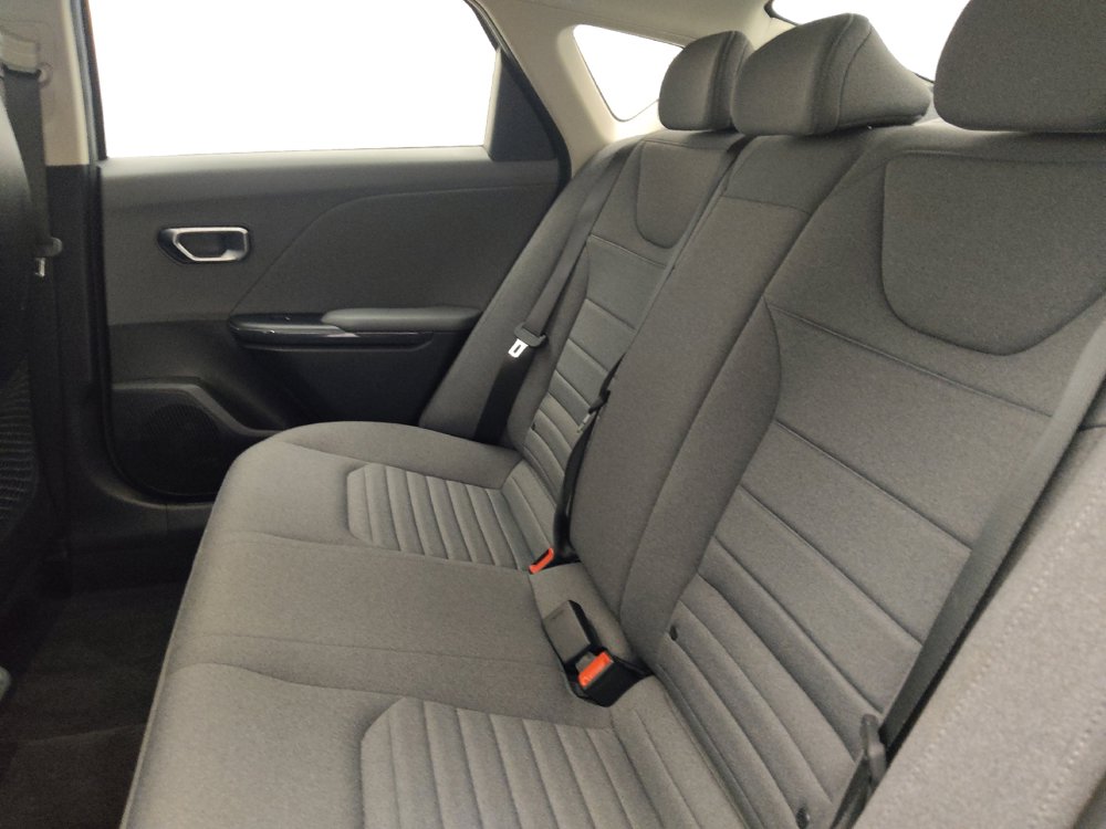 Used 2025 Kia K4 EX FWD image 18