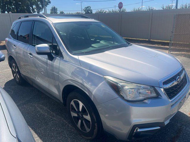 Used 2017 Subaru Forester 2.5i Limited AWD/4WD image 2