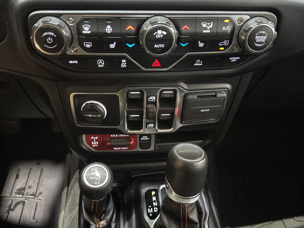 Used 2022 Jeep Gladiator Mojave w/ LED Lighting Group AWD/4WD image 27