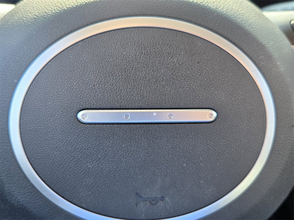 Certified 2025 Hyundai Tucson SE image 28