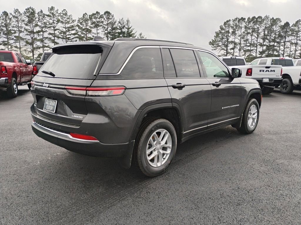 New 2026 Jeep Grand Cherokee Laredo image 5