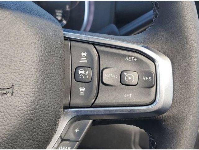 New 2026 RAM 2500 Laramie AWD/4WD image 22