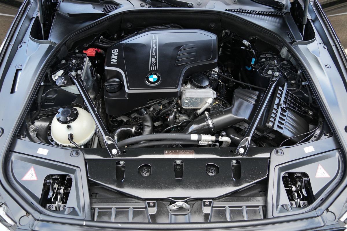 Used 2012 BMW 528i Sedan RWD image 37