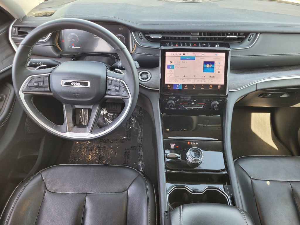 Used 2023 Jeep Grand Cherokee Limited w/ Trailer Tow Prep Group (B) image 8