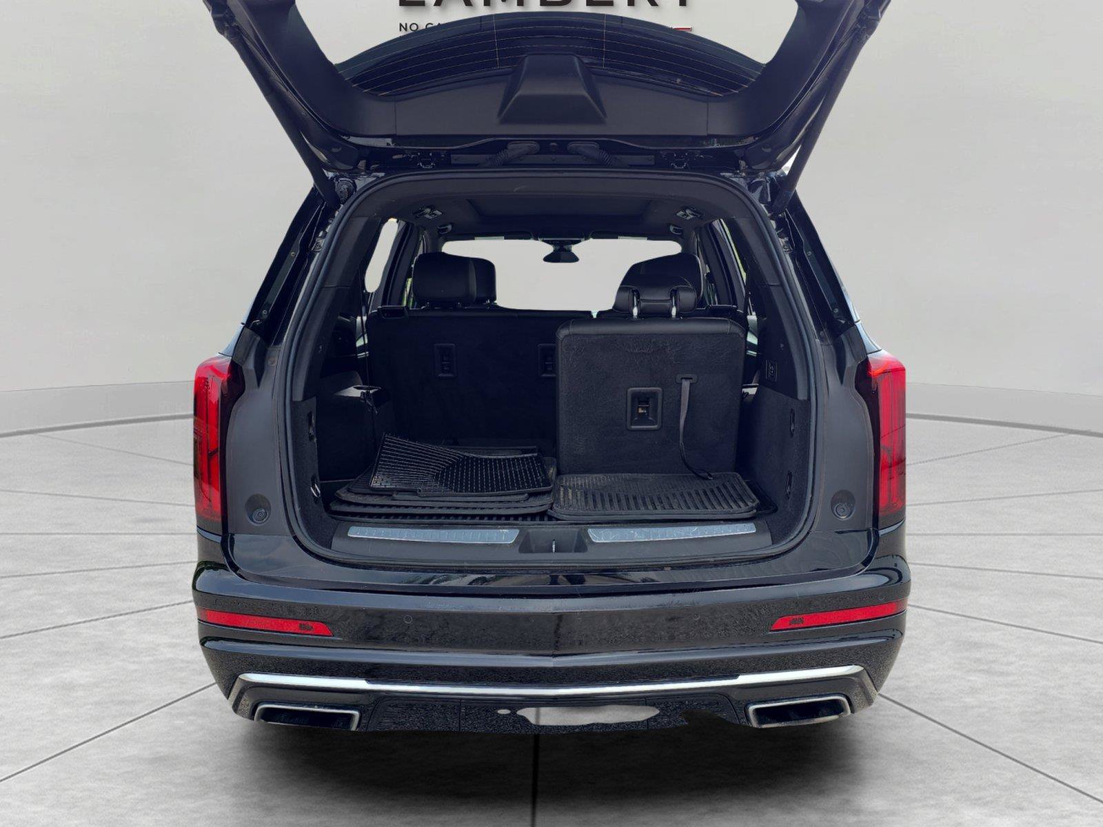 Used 2024 Cadillac XT6 Luxury AWD/4WD image 13