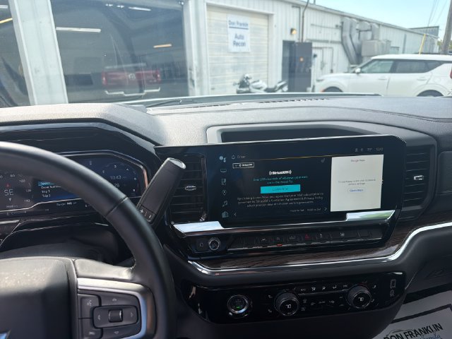 Used 2024 Chevrolet Silverado 1500 LT AWD/4WD image 20