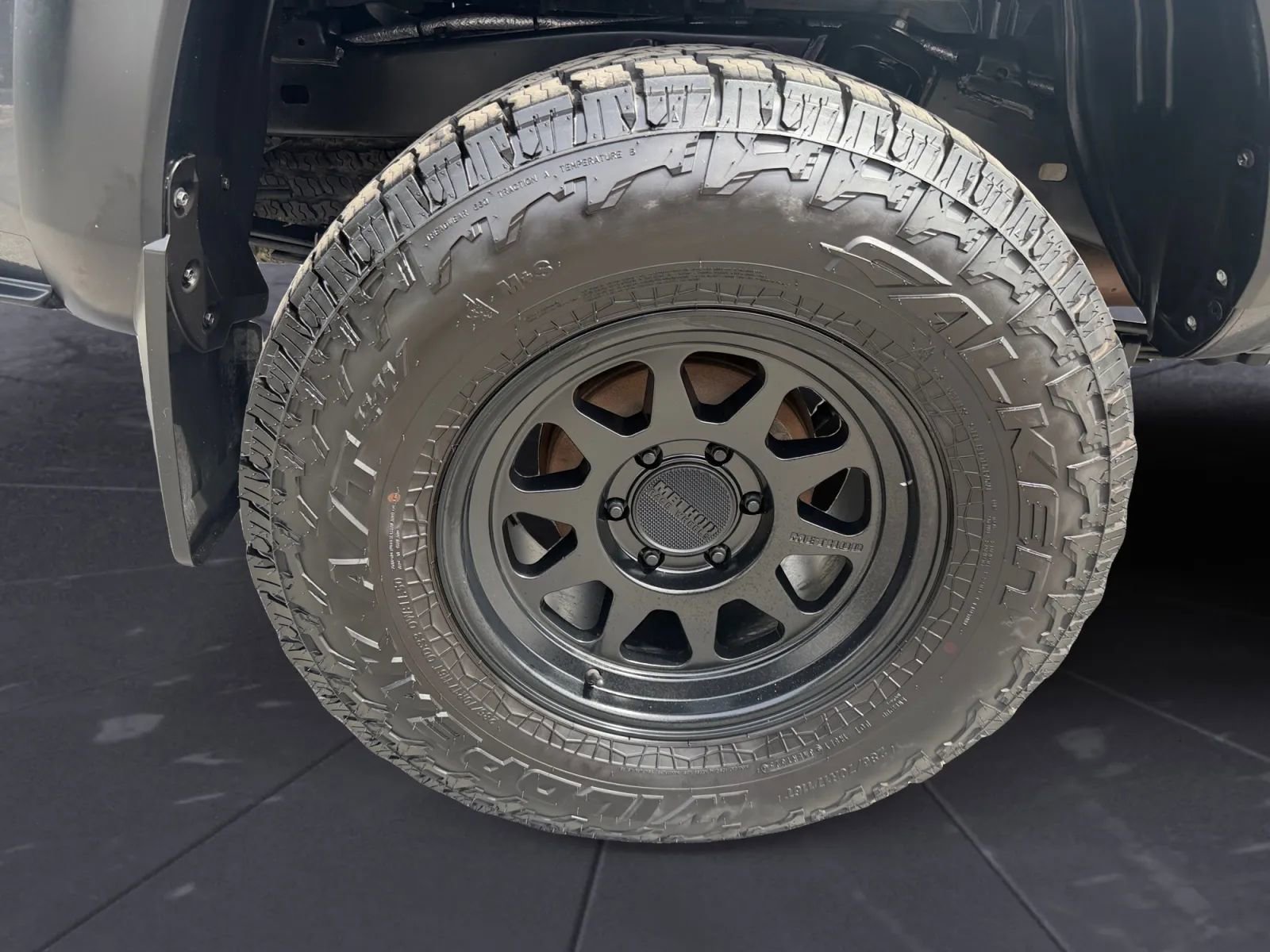 Used 2021 Toyota Tacoma TRD Off-Road w/ Technology Package image 33