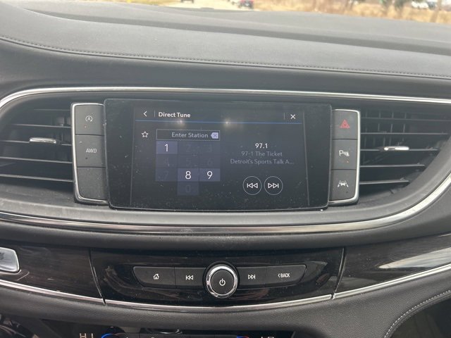 Used 2023 Buick Enclave Essence image 16