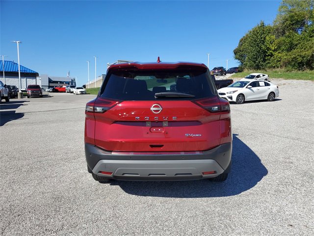 Used 2023 Nissan Rogue SV image 5