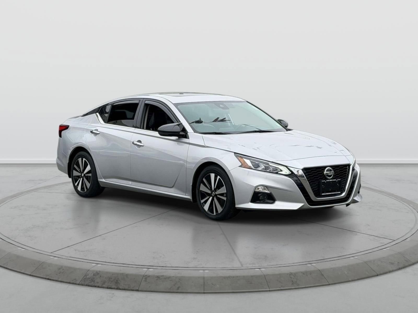 Used 2022 Nissan Altima 2.5 SL