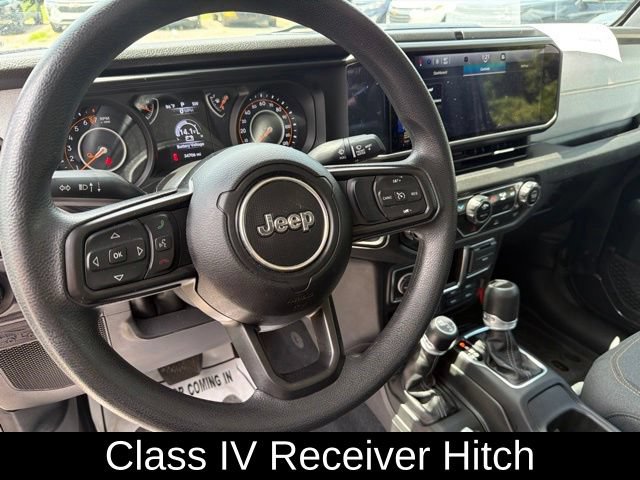 Used 2024 Jeep Gladiator Sport AWD/4WD image 22