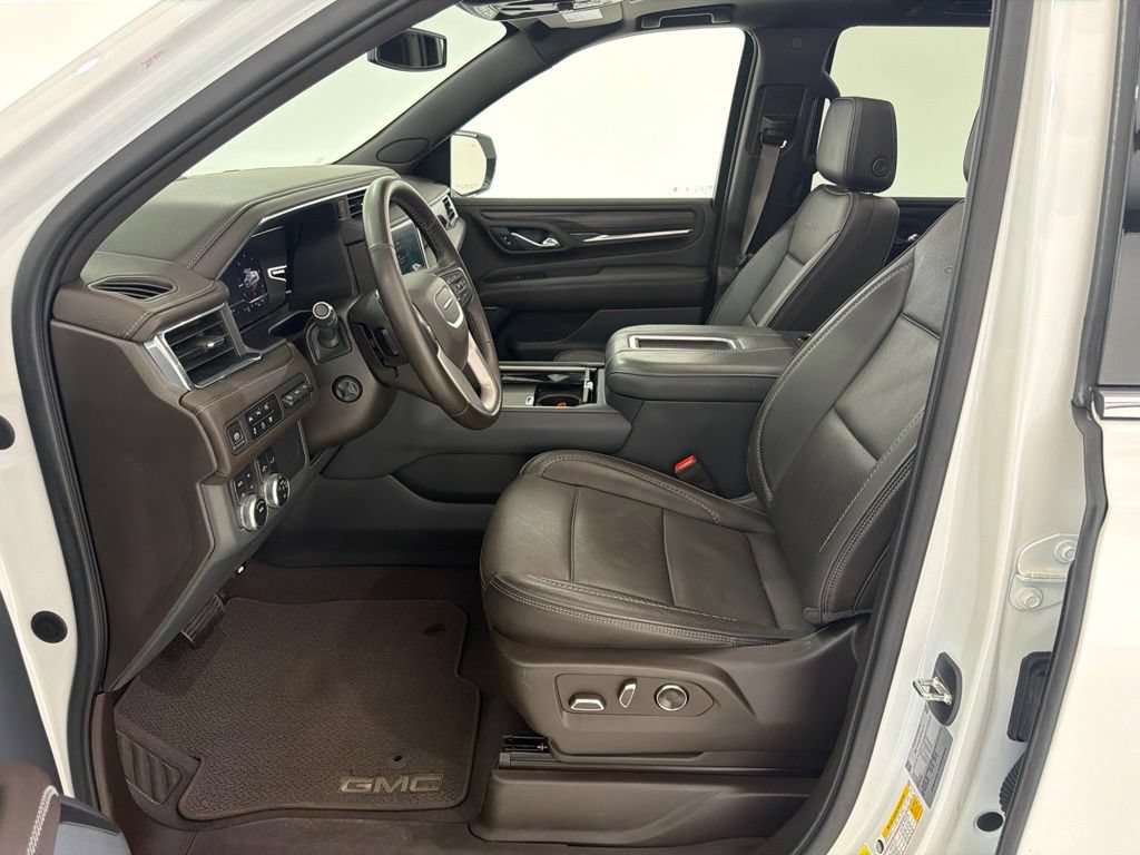 Used 2023 GMC Yukon Denali AWD/4WD image 20