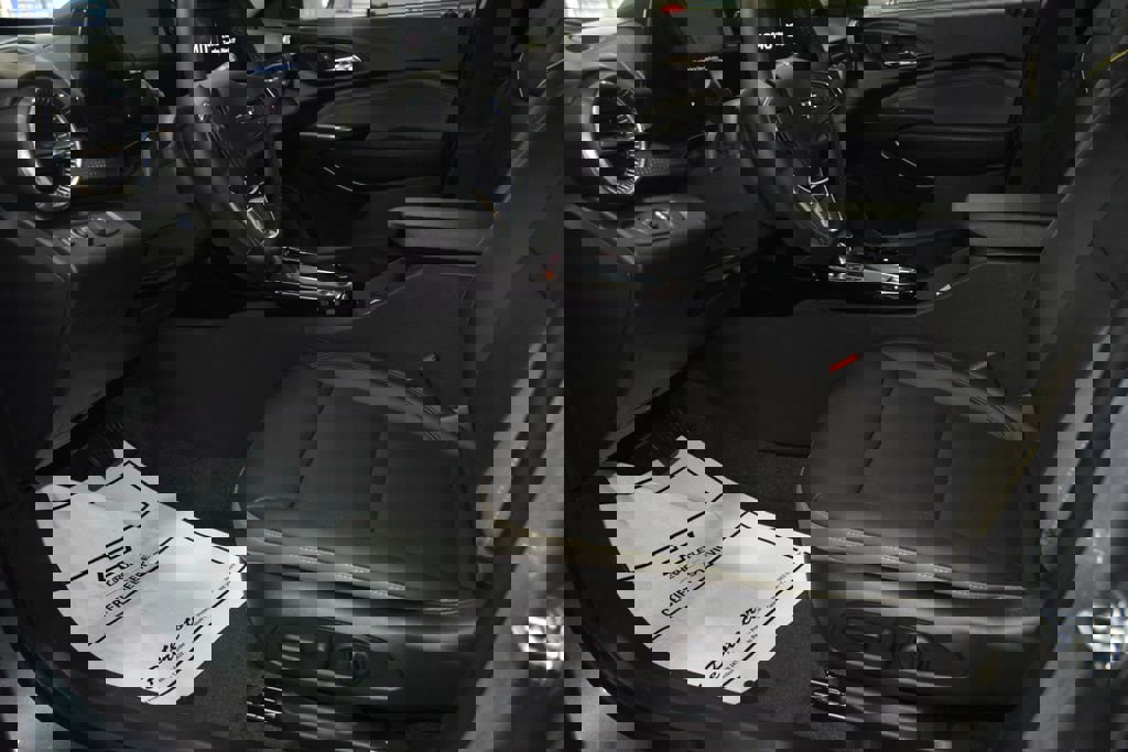 New 2026 Chevrolet Trax ACTIV w/ Sunroof Package FWD image 38