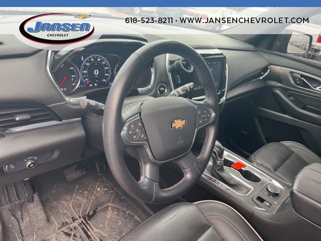 Used 2023 Chevrolet Traverse Premier FWD image 12