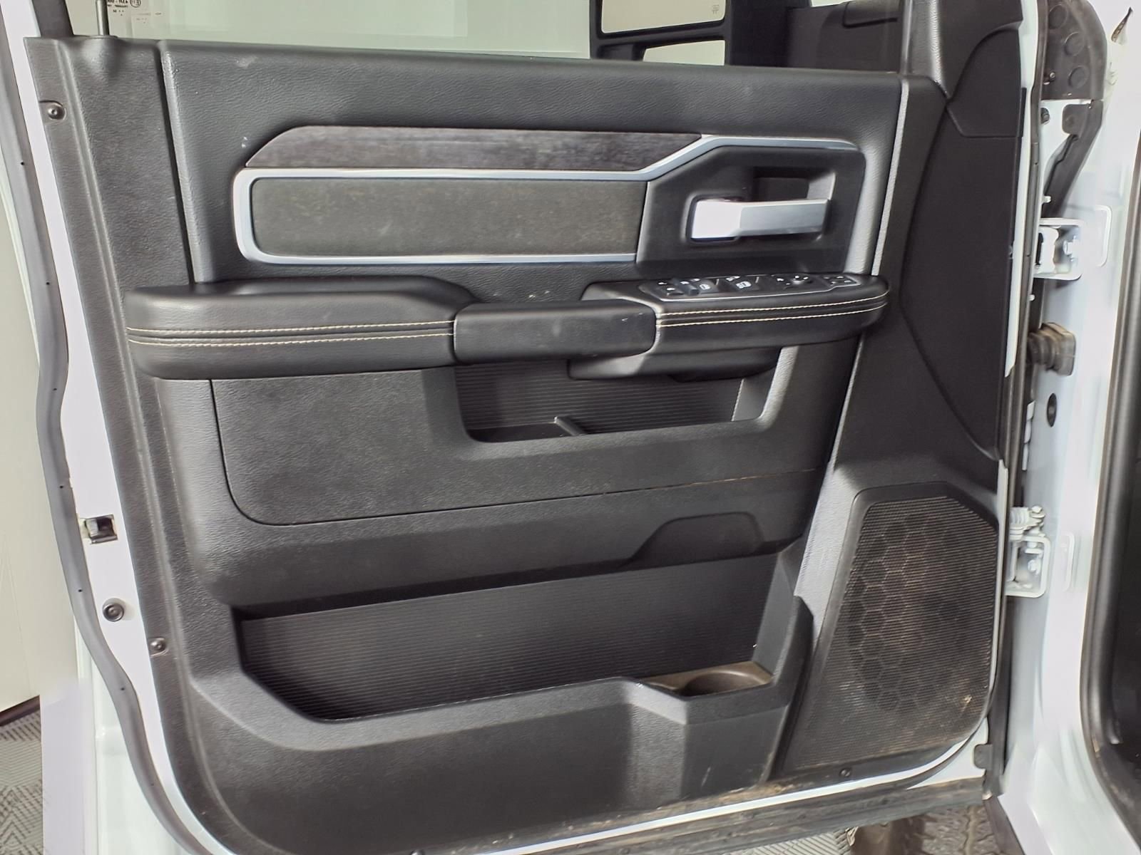 Used 2024 RAM 2500 Big Horn w/ Off Road Package AWD/4WD image 21