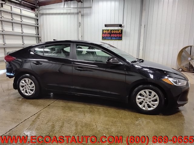 Used 2017 Hyundai Elantra SE FWD image 2