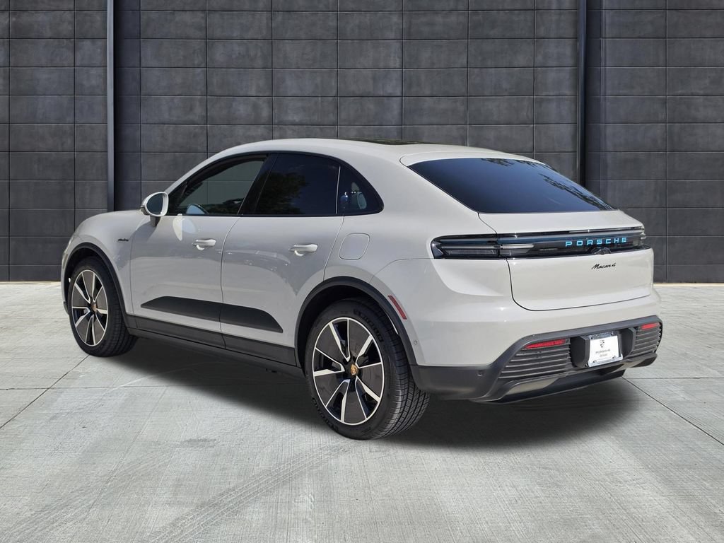 New 2026 Porsche Macan 4 Electric AWD/4WD image 3