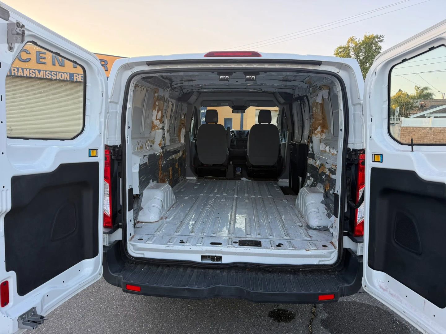 Used 2016 Ford Transit 150 130 Low Roof RWD image 17